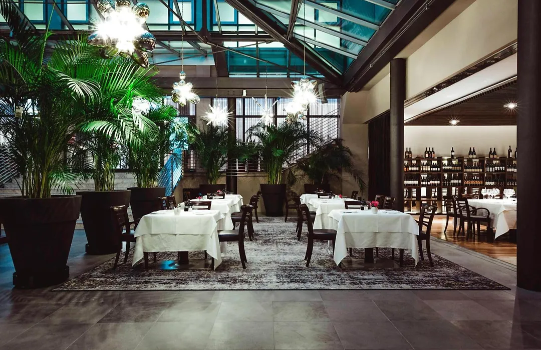 Four Points Sheraton Bolzano Bozen-1